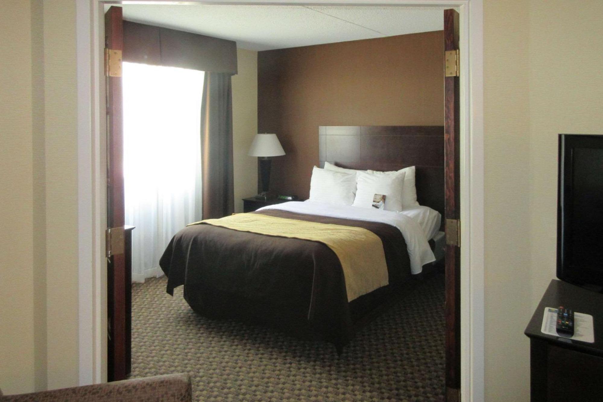 Comfort Inn & Suites Montrose Hill Kültér fotó